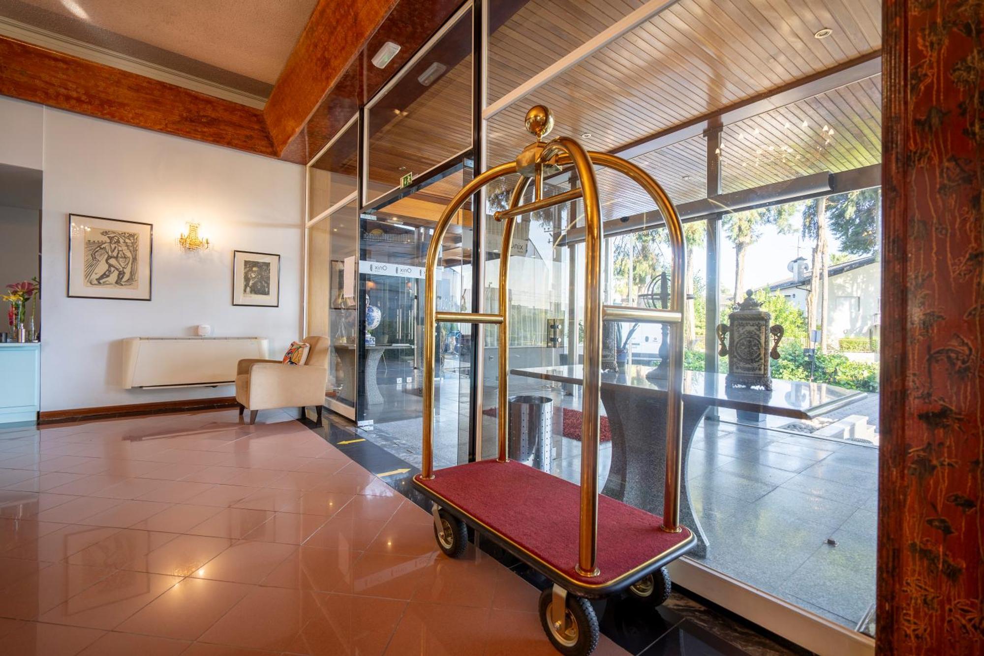Hotel Onix Viseu Esterno foto
