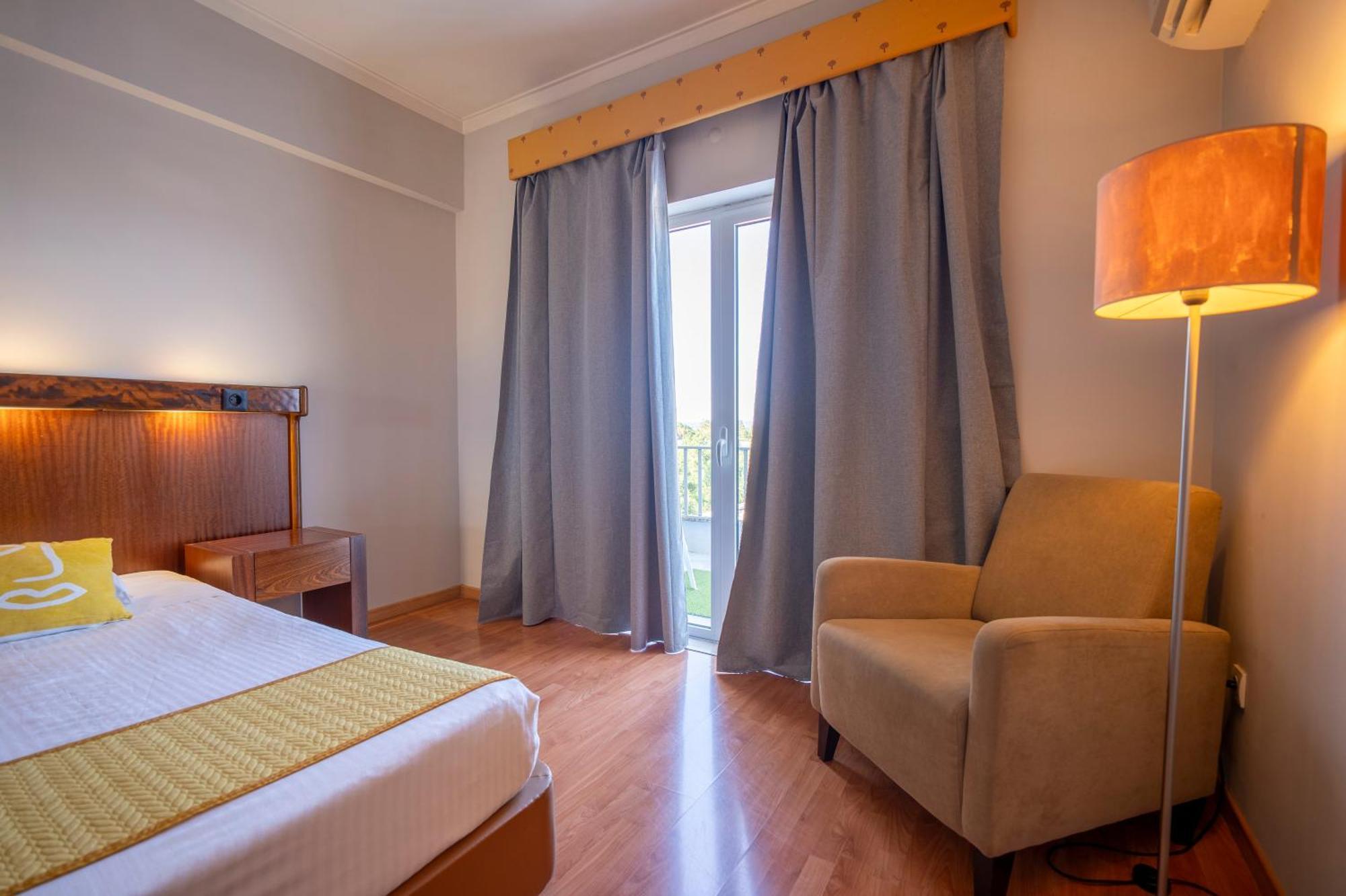 Hotel Onix Viseu Esterno foto
