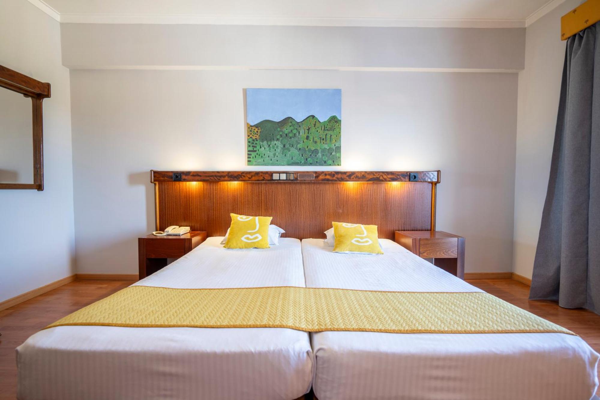 Hotel Onix Viseu Esterno foto