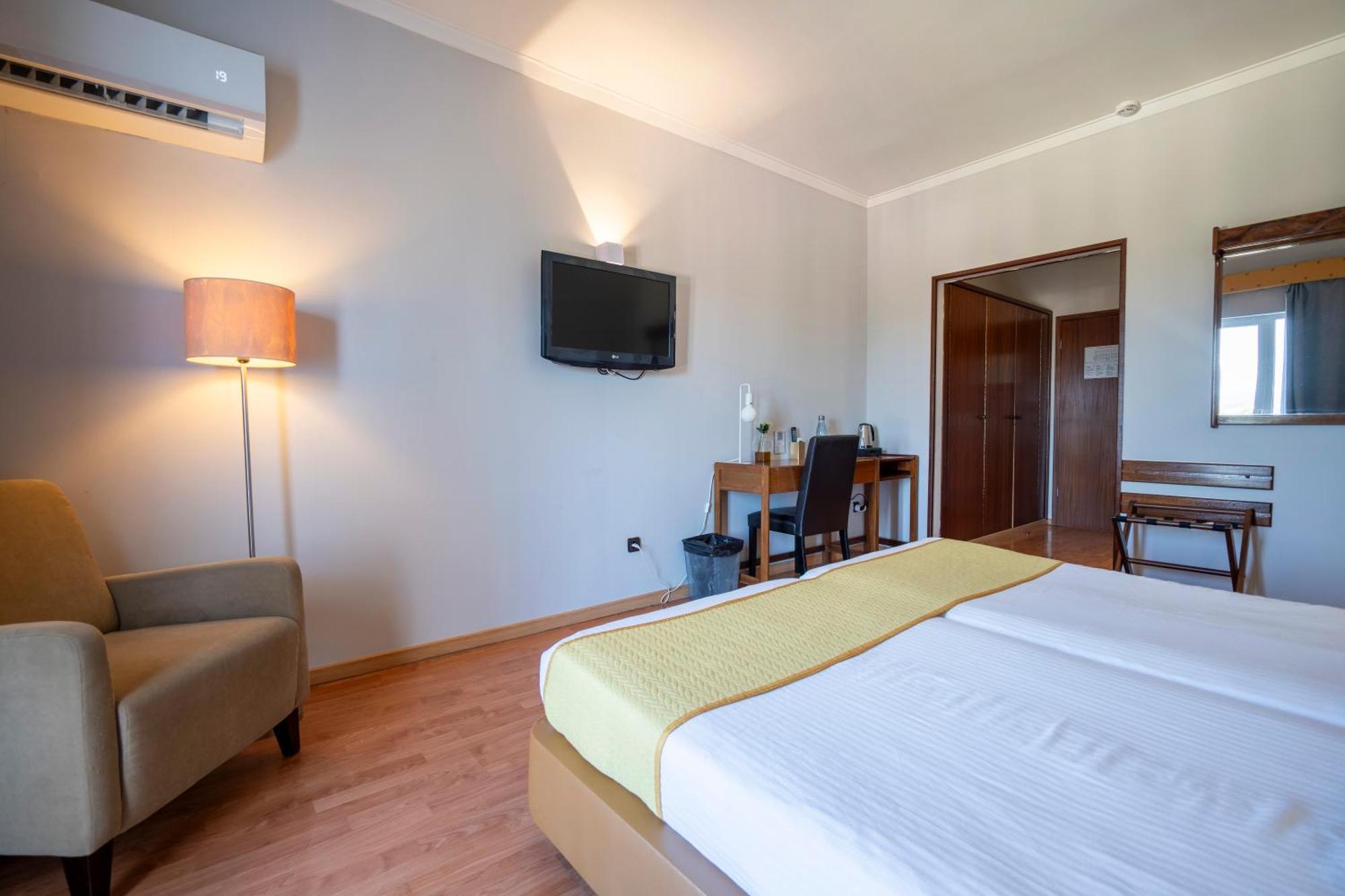 Hotel Onix Viseu Esterno foto
