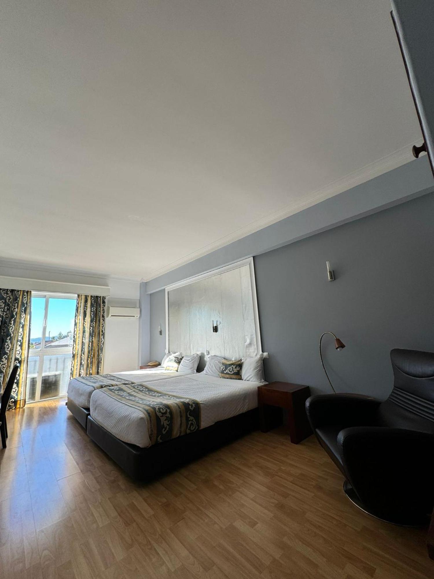 Hotel Onix Viseu Esterno foto